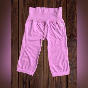 FREE PEOPLE GOOD KARMA CROP LEGGINS